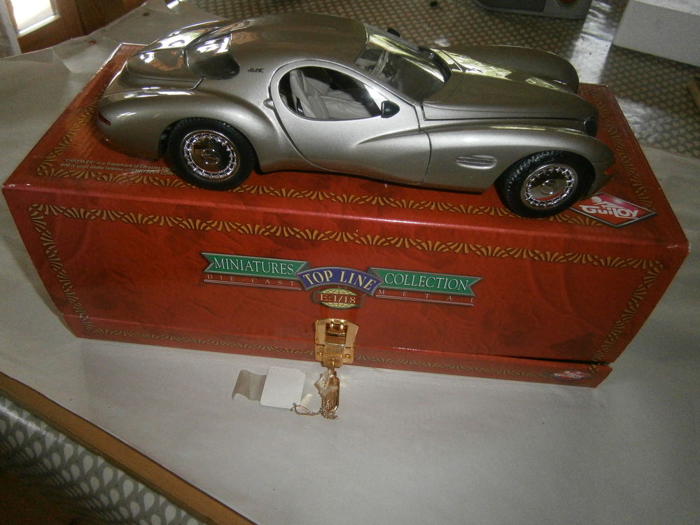 RARE CHRYSLER "ATLANTIQUE" CONCEPT CAR RETRO 1/18 
