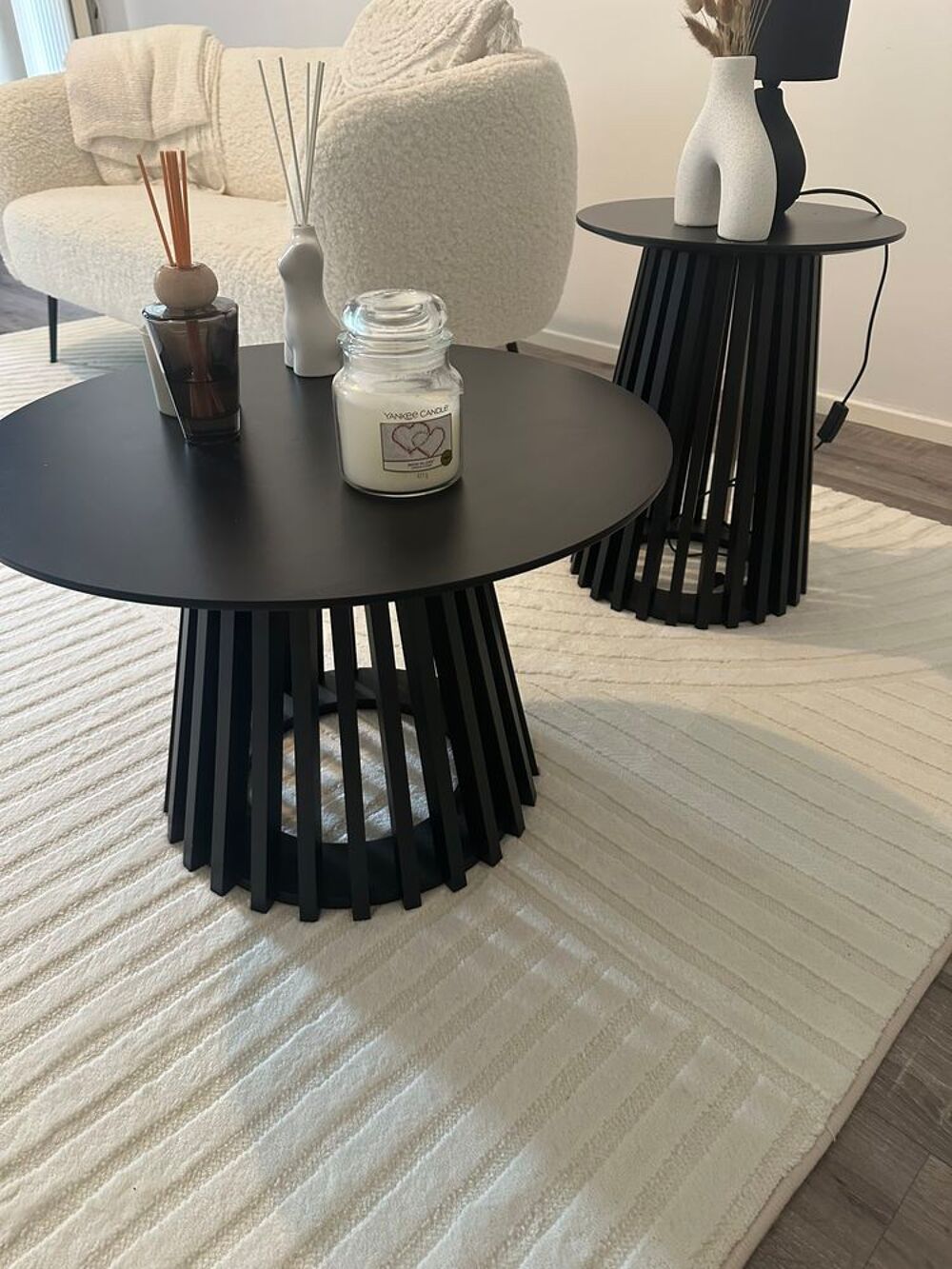 2 tables basses noires mate Meubles