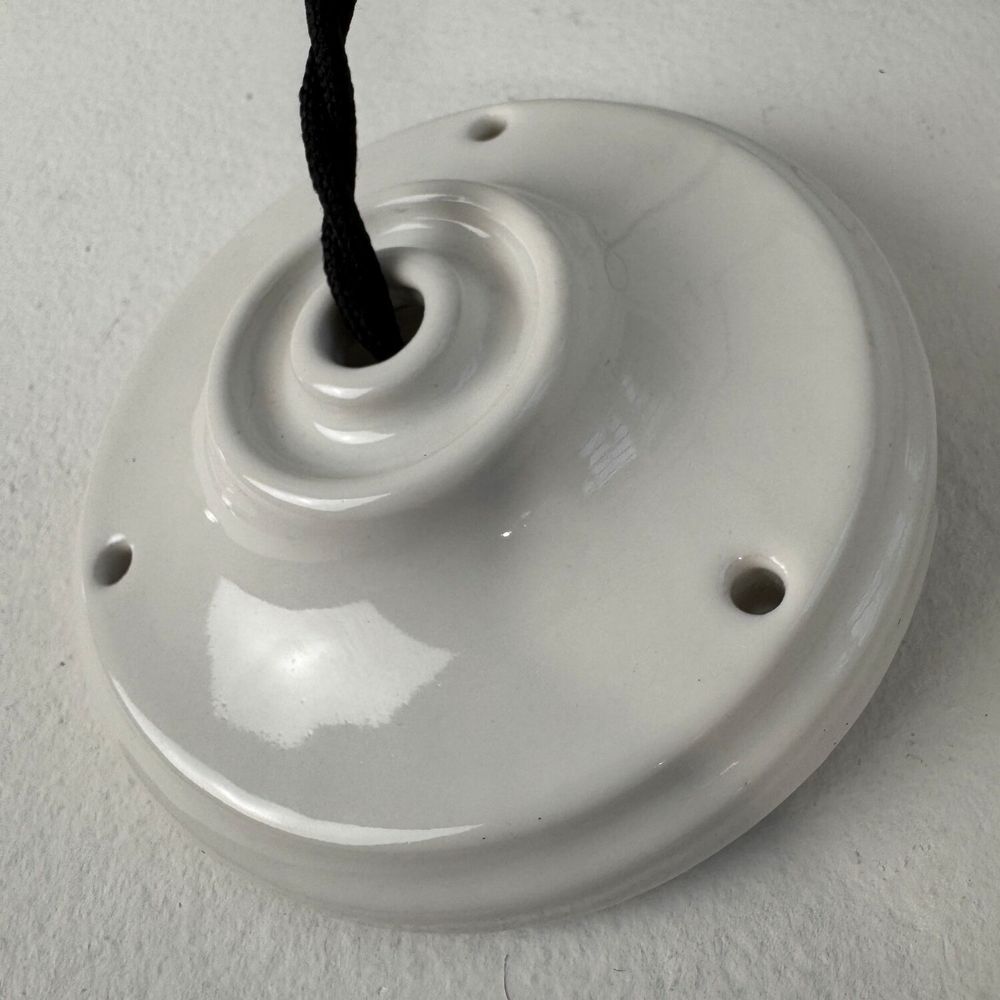 ANCIENNE SUSPENSION ART-DECO EN OPALINE D�coration