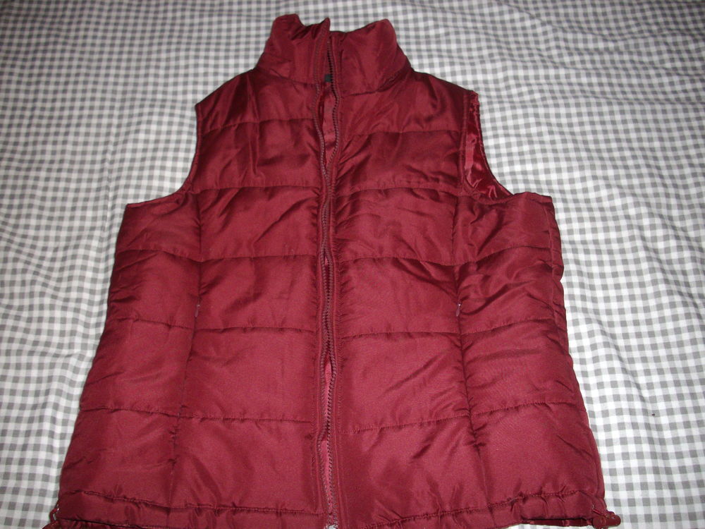 gilet /anorak femme V�tements