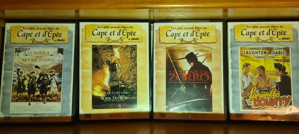 40 DVD cap et d'&eacute;p&eacute;e Photos/Video/TV