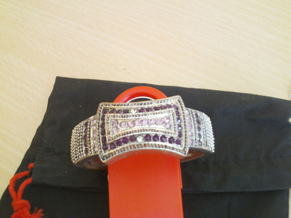Cinq ensembles de jolis bijoux N&deg; 1375 Bijoux et montres