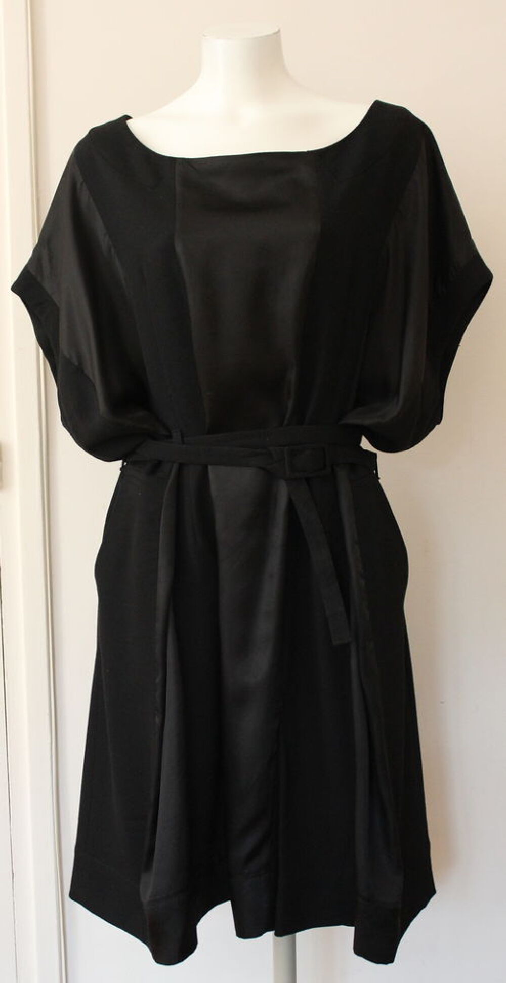 Robe noire H&amp;M + MAISON MARTIN MARGIELA T.U Vtements