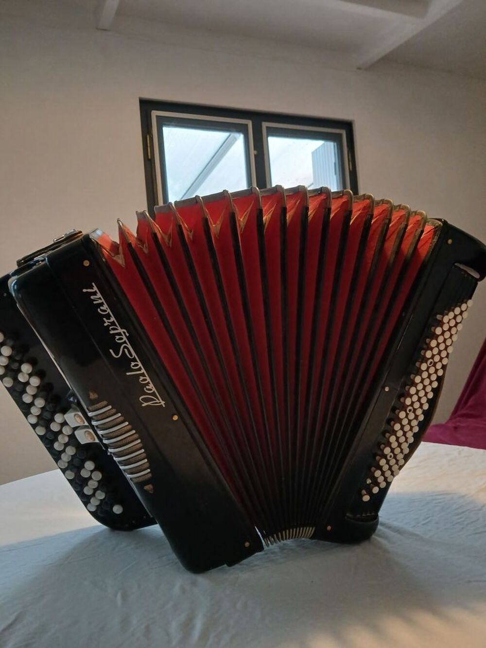 Accordeon , Paolo Soprani 60 Basse Instruments de musique