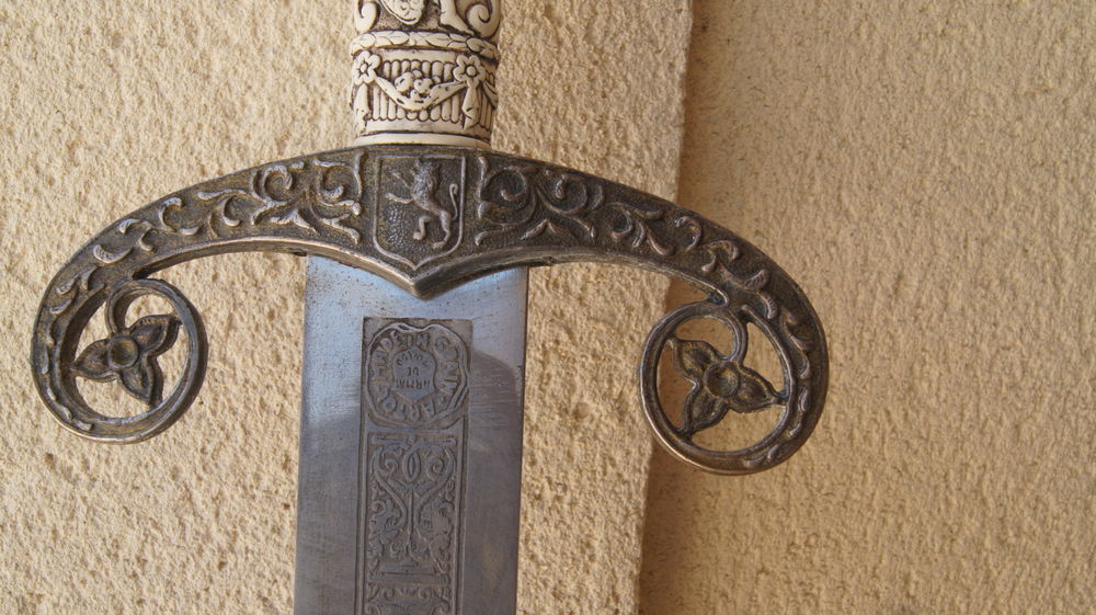 &Eacute;P&Eacute;E STYLE MEDIEVALE Décoration