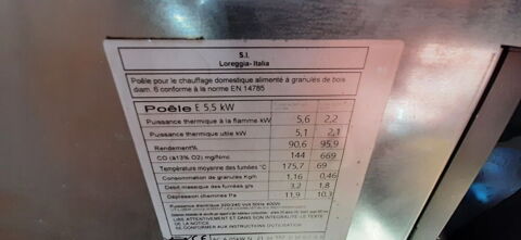 Poêle pour chauffage domestique alimente à granulé de bois 800 Fontaines-sur-Saône (69)