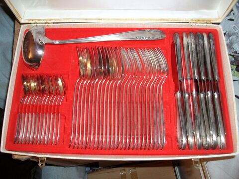 Coffrets Ménagères 49 pièces en Inox - jamais servis 210 Bouxwiller (67)