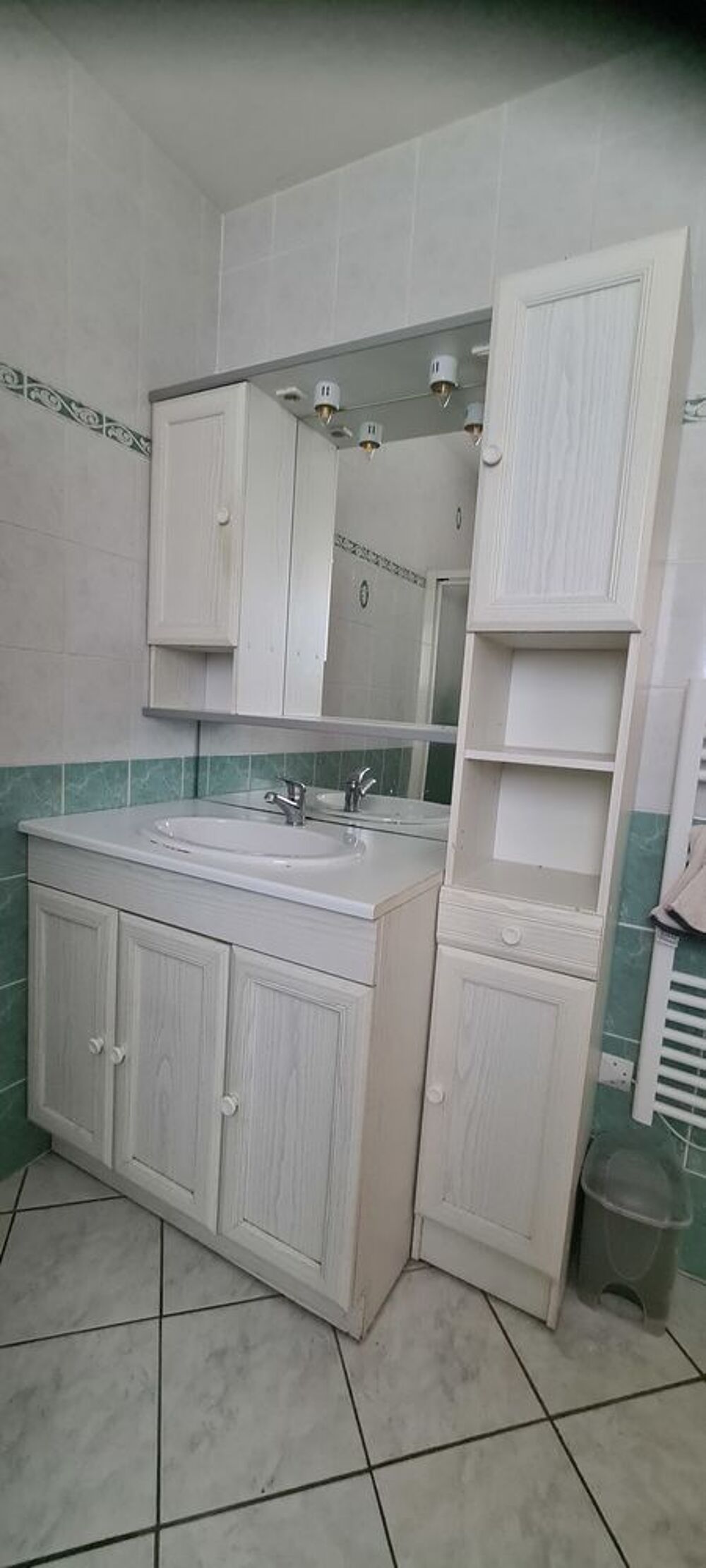 Meuble de salle de bain avec colonne Meubles