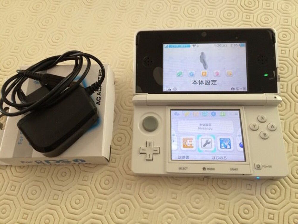 NEW NINTENDO 3DS JAPONAISE BLANCHE
Consoles et jeux vidéos