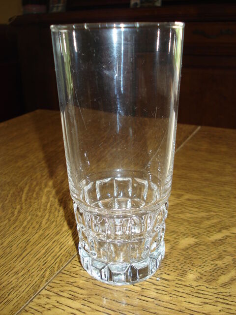 10 grands verres pour eau ou jus de fruits et autres modèles 0 Mérignies (59)