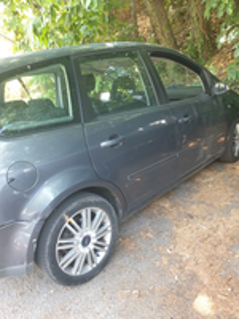 Focus C-MAX 2.0 TDCi Trend 2005 occasion 34600 H&eacute;r&eacute;pian