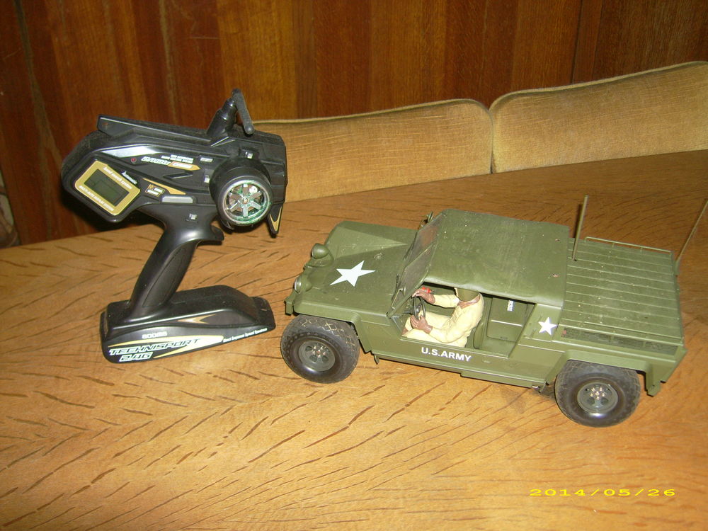 Voiture rc Lamborghini militaire Jeux / jouets