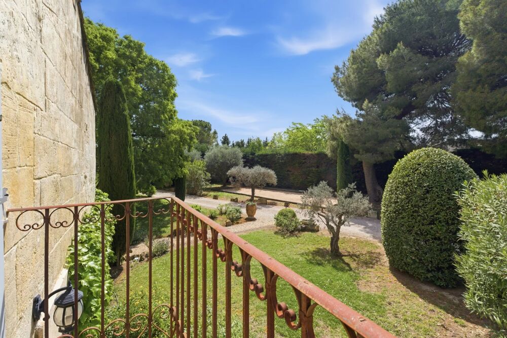 � vendre  Propri�t�/ch�teau Arles (13200)
