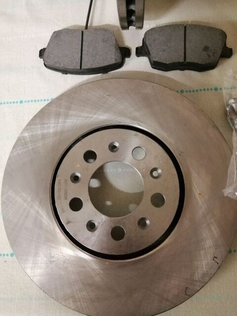 Pi&egrave;ces et &eacute;quipements Voiture Pi&egrave;ces et &eacute;quipements Voiture  occasion &Eacute;cuelles 77250