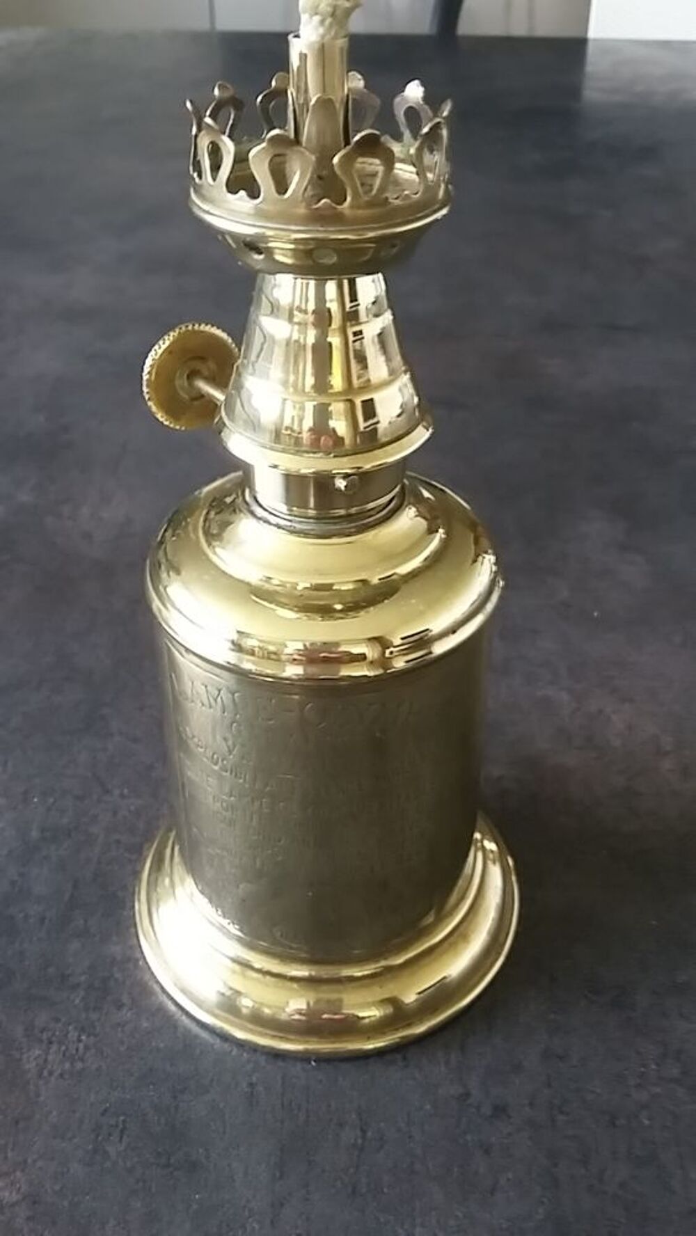 Lampe olympe en laiton Décoration