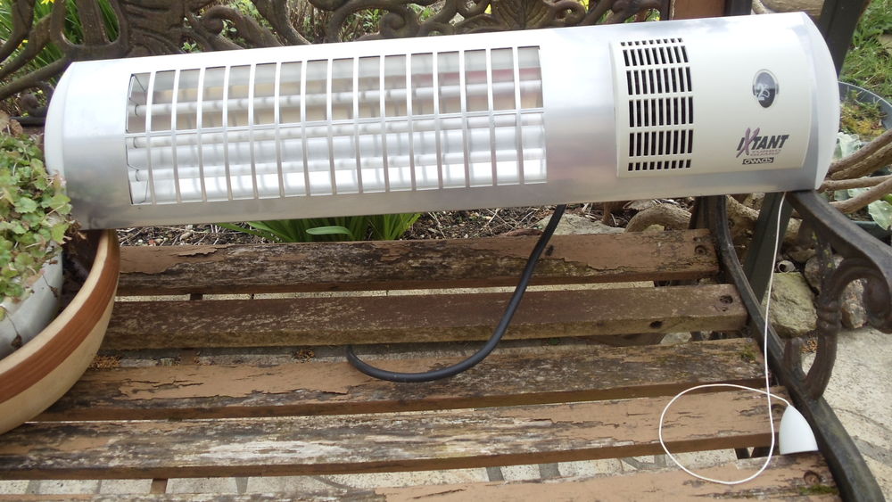 Radiateur de salle de bain infrarouge Electroménager