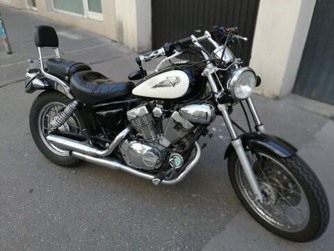 Moto YAMAHA 2000 occasion Paris 75011