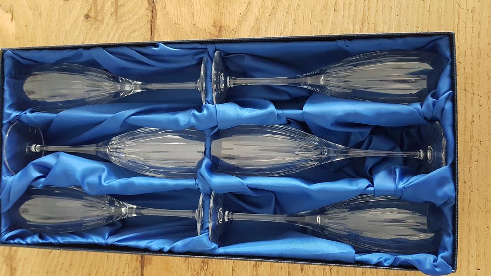 service de 6 flutes a champagne Décoration