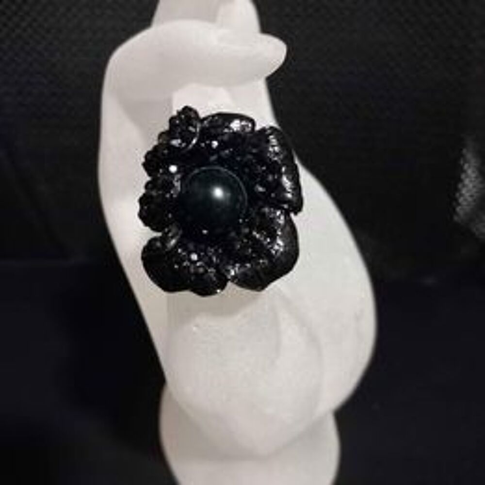 Bague noir avec strass Bijoux et montres