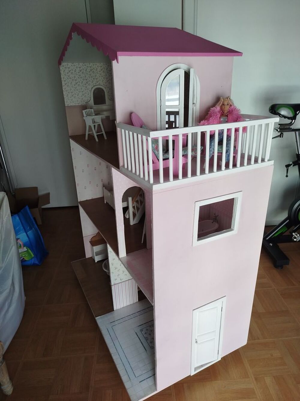 Maison de poup&eacute;e Jeux / jouets