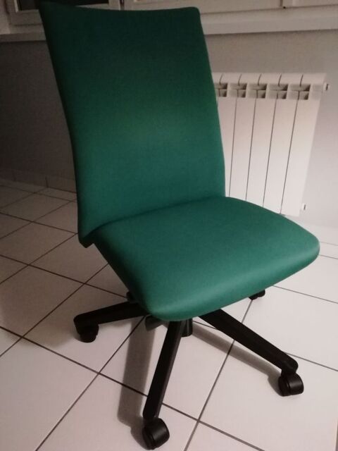 Fauteuil de bureau en tissu vert 30 Saint-Romain-le-Puy (42)
