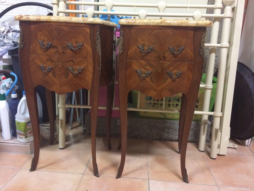 Lot de 2 tables de chevets style Louis XV Meubles