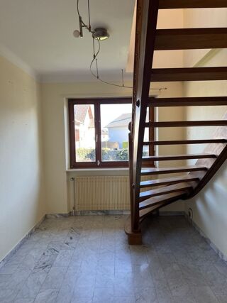  Maison � louer 1 pi�ce 156 m�