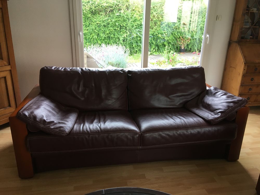 canap&eacute; 3 places et 2 fauteuils cuir Meubles