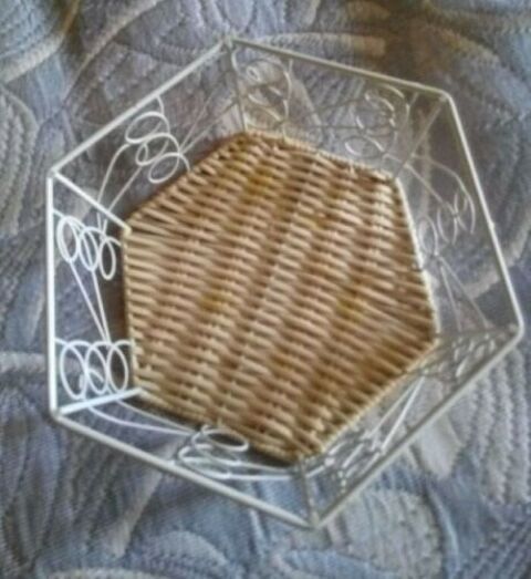 Corbeille mtal 21 cm 5 Jussey (70)