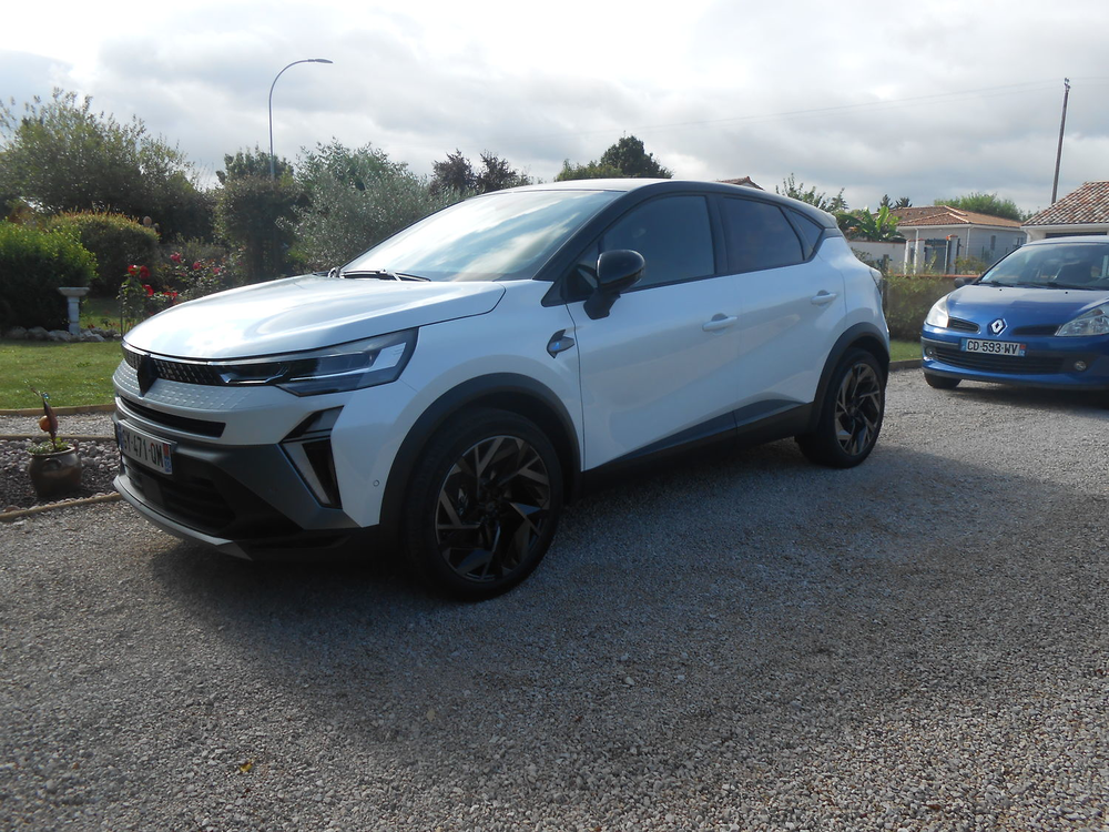 Captur E-Tech full hybrid 145 esprit Alpine 2024 occasion 32220 Lombez
