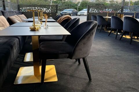 Cession Droit au Bail d'un tr&egrave;s beau bar / caf&eacute; chic ... 199000 06400 Cannes