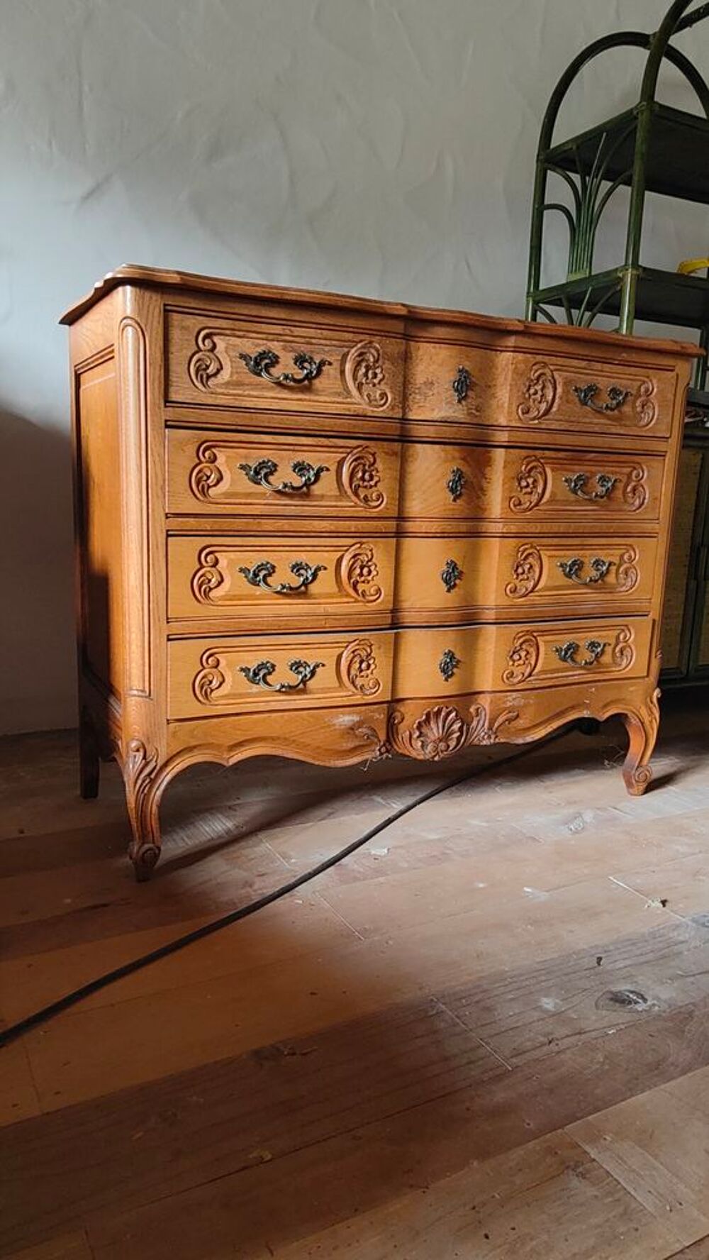 Commode style Louis XVI en ch&ecirc;ne massif Meubles