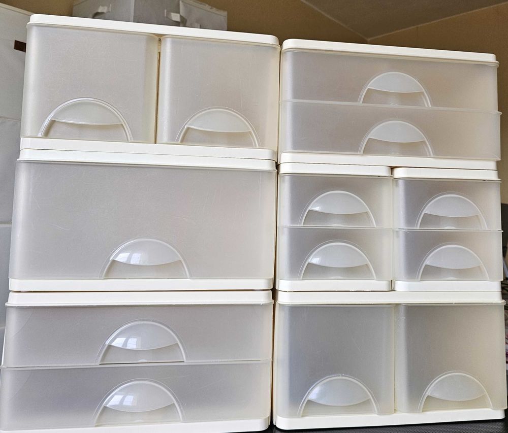 10 bo&icirc;tes de rangement. pour dressing, placards, cuisine, garage etc... Meubles