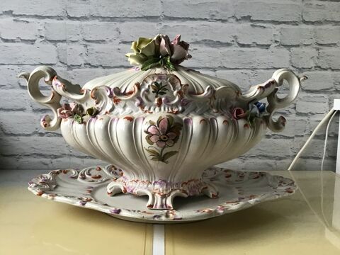 Soupire en porcelaine BASSANO 30 Moreuil (80)