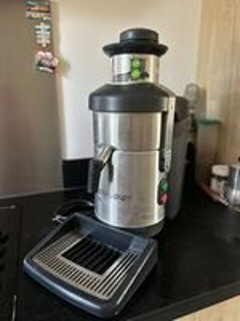   Extracteur de jus professionnel J100 Robot Coupe 2,5L/min 