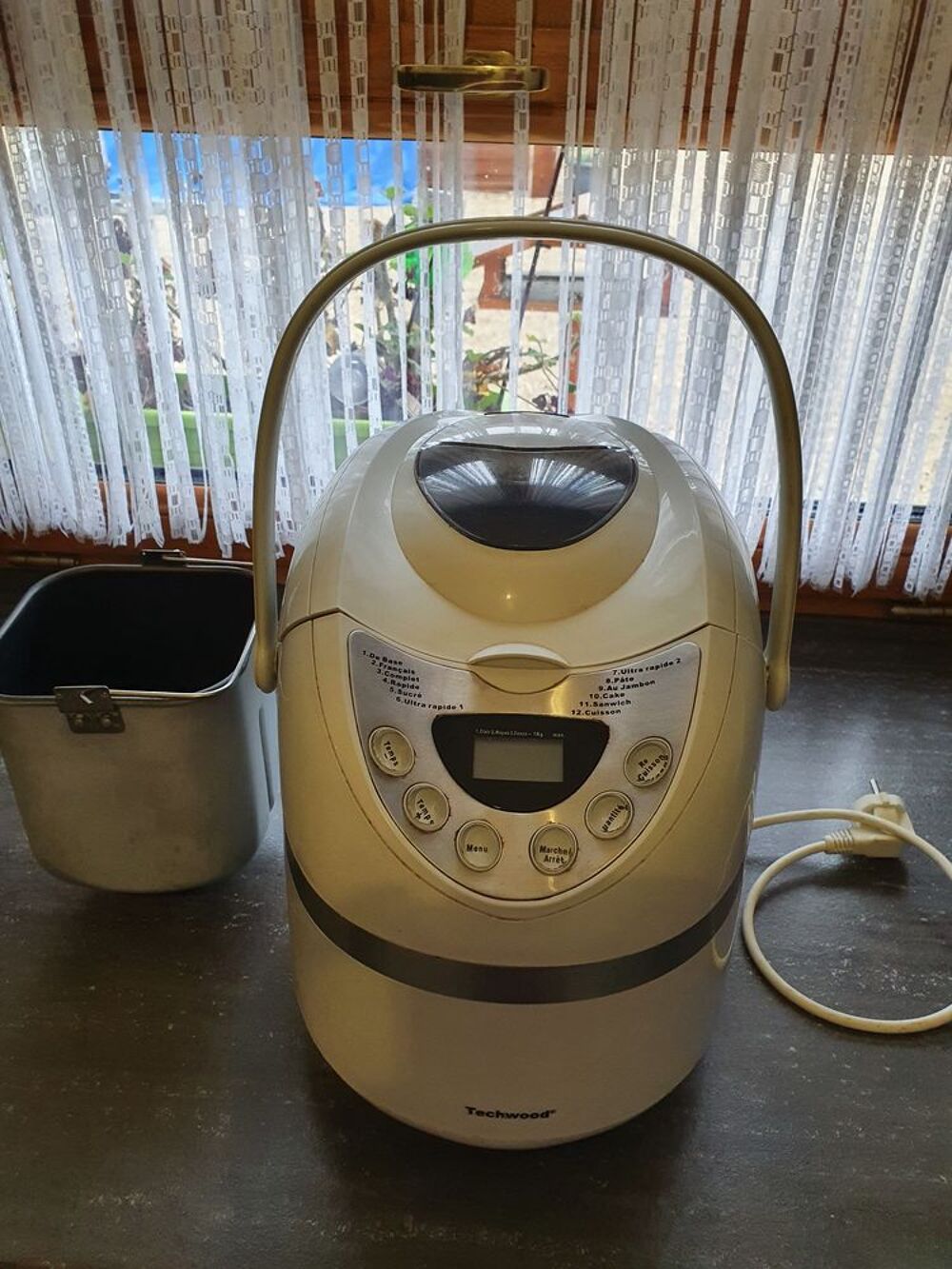 Machine &agrave; pain et g&acirc;teaux Electroménager