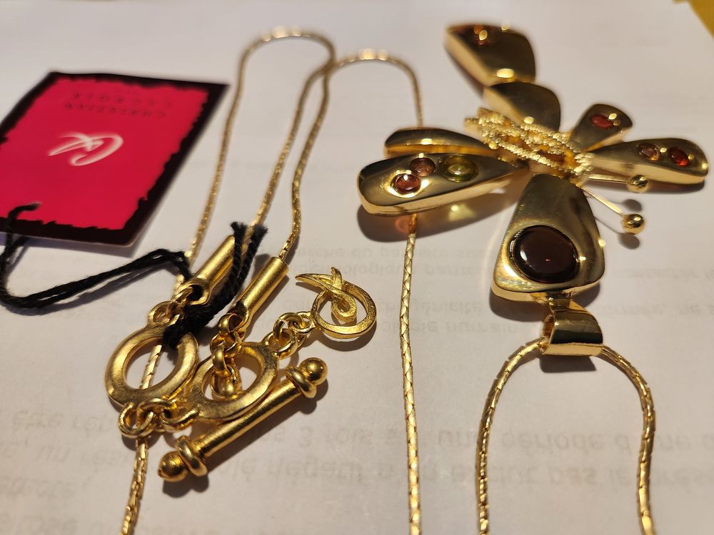 Collier Pendentif Croix Dor&eacute; brillant multicolore Lacroix Bijoux et montres