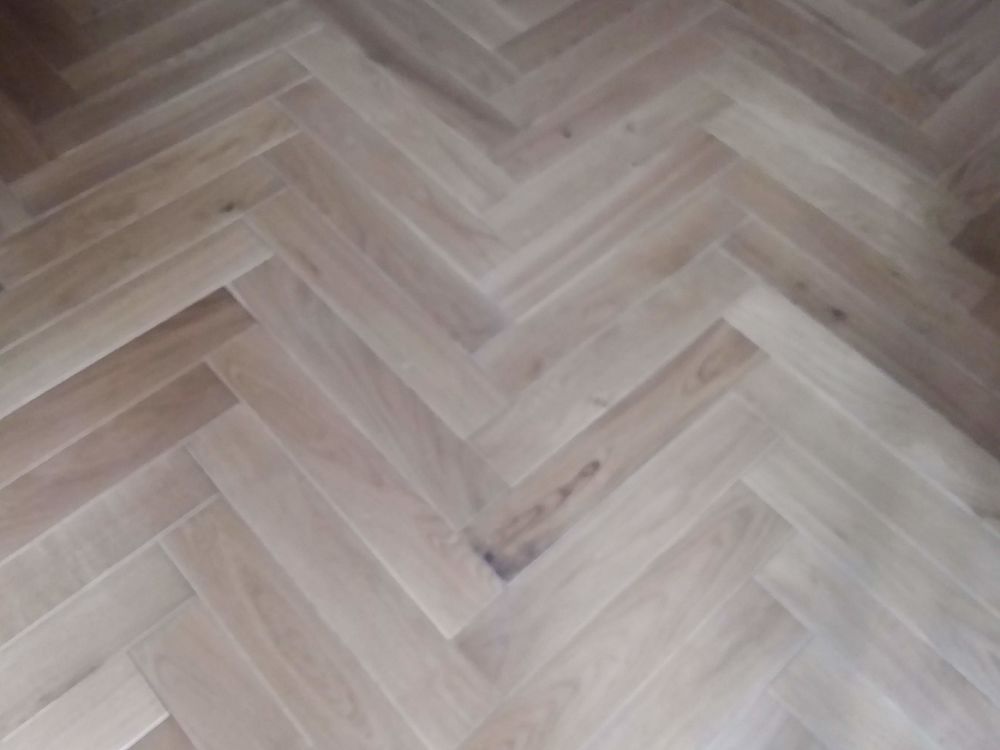 Lattes de parquet neuves. Bricolage