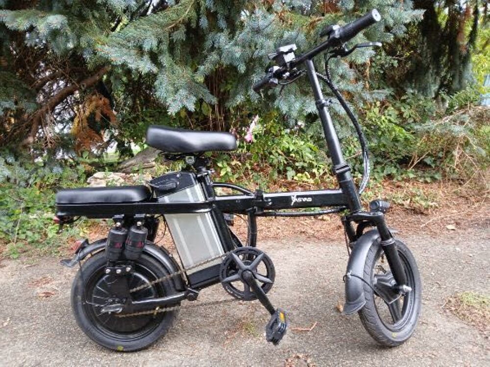 V&eacute;lo &eacute;lectrique pliant YASYAS Little Beast - Excellent &eacute;tat - Tout confort Vélos
