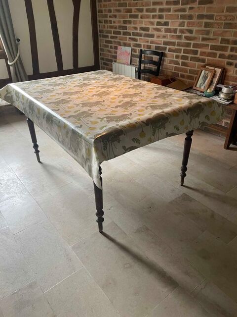 table a manger en chêne avec rallonge 150 La Vaupalière (76)