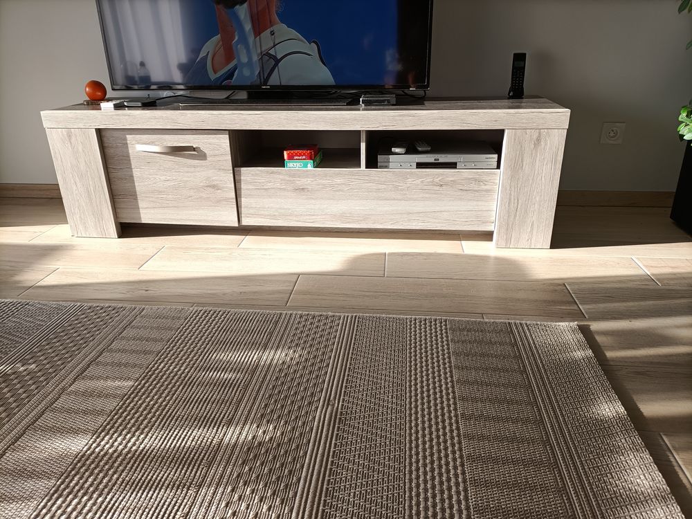 Meuble TV ch&ecirc;ne gris&eacute; Meubles
