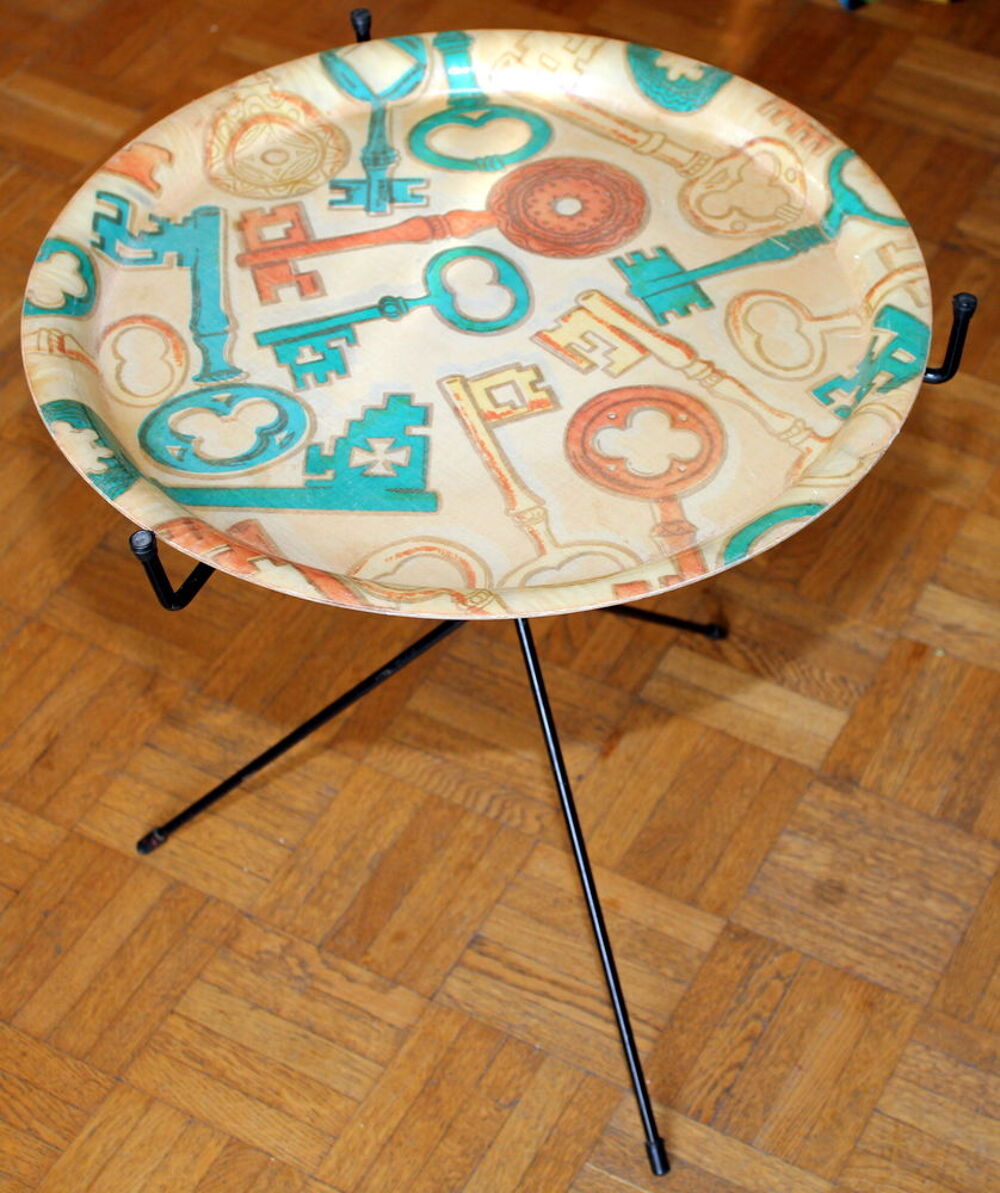 Table d'appoint tr&eacute;pied MANOVER 1950-60 Meubles