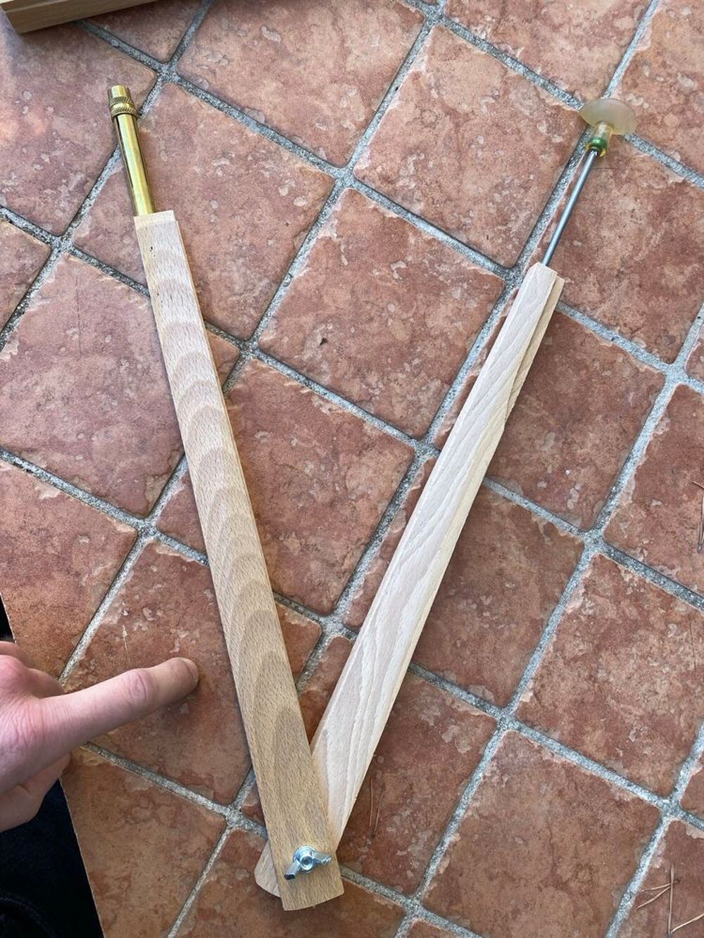 Lot de seize gros compas en bois avec porte craie et ventouse Bricolage