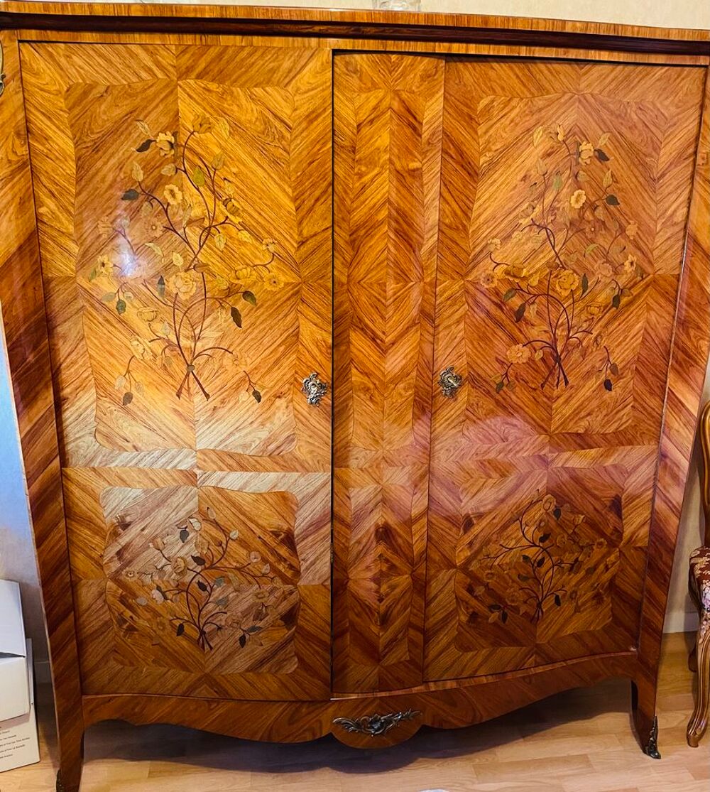 ARMOIRE BOIS DE ROSE LOUIS XV Meubles