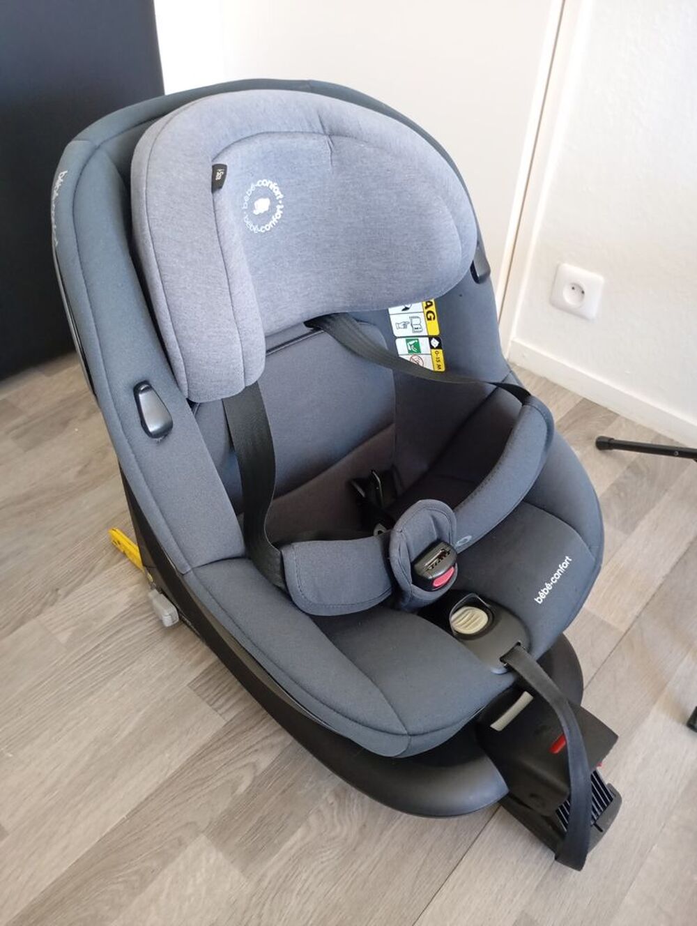 Si&egrave;ge auto B&eacute;b&eacute; Confort Mica - 40cm-105cm - 18kg Pu�riculture