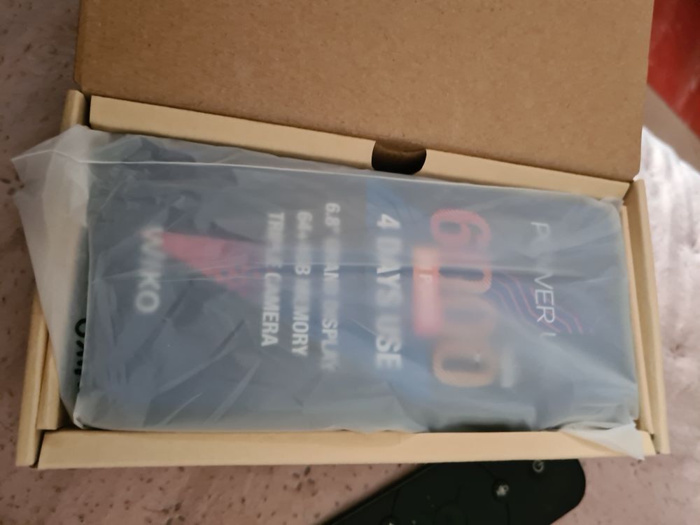 tel portable wiko, jamais utilis&eacute;, cause achat d'un Samsung s20 Téléphones et tablettes