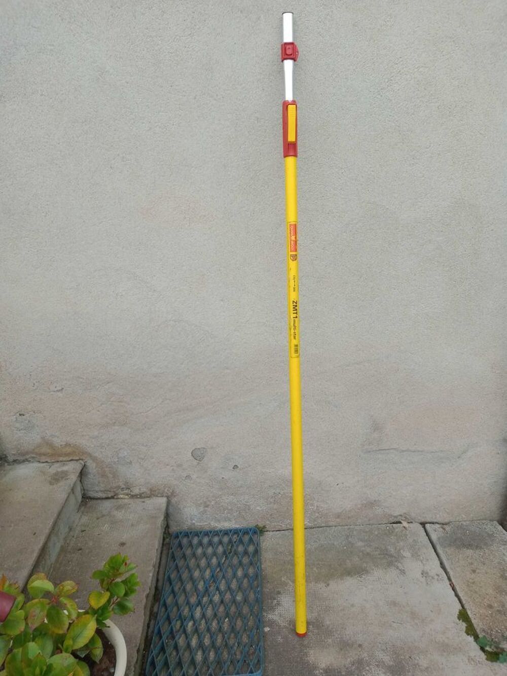 Manche t&eacute;lescopique outils wolf. Jardin