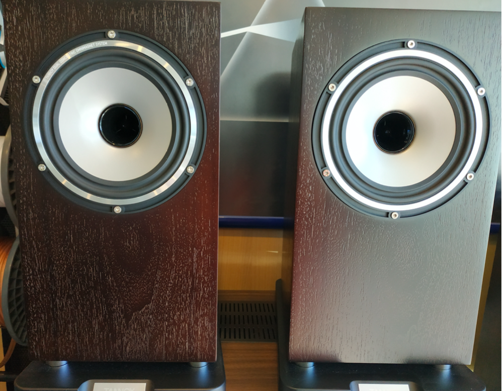 Enceintes Tannoy Revolution 6 XT Comme neuves Audio et hifi