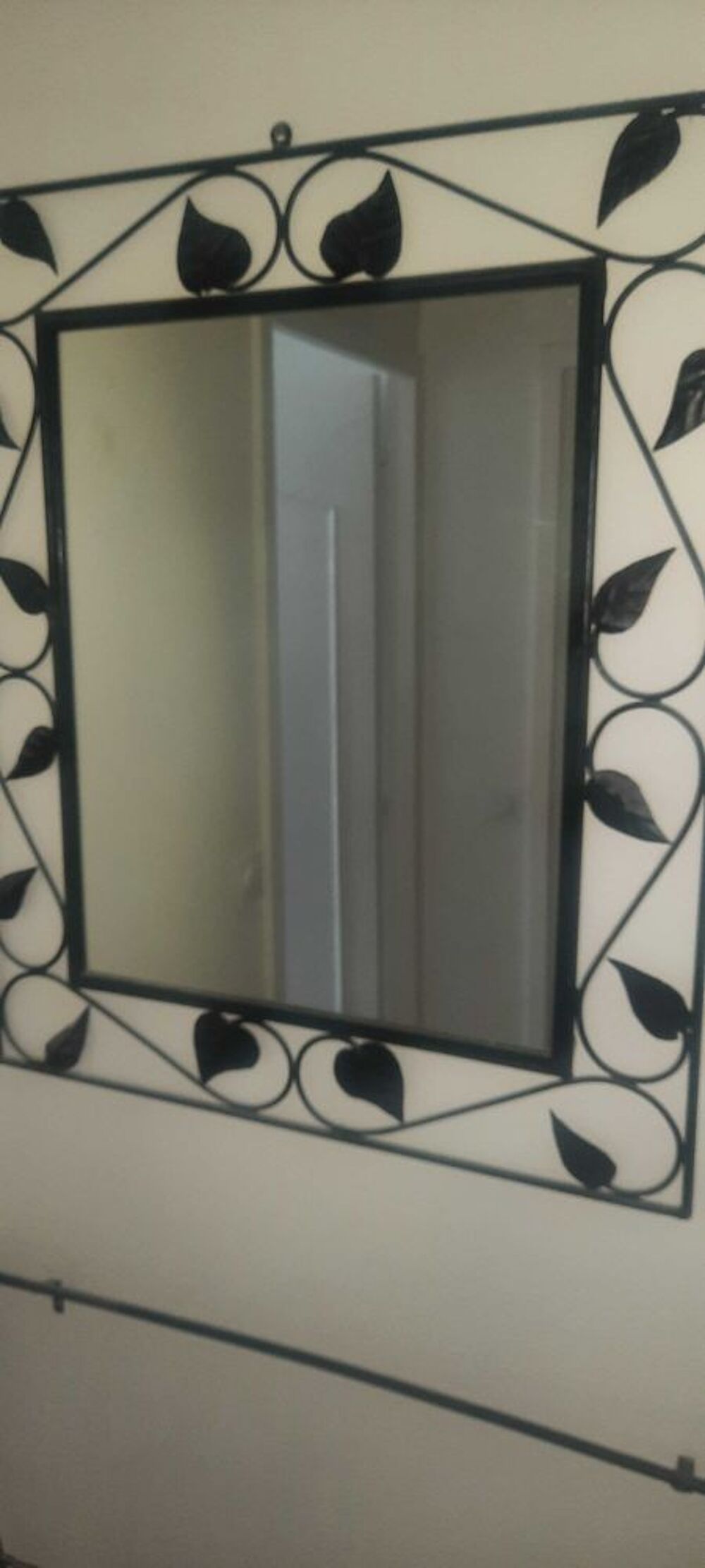 ensemble miroir et gueridon noir fer forg&eacute; Meubles