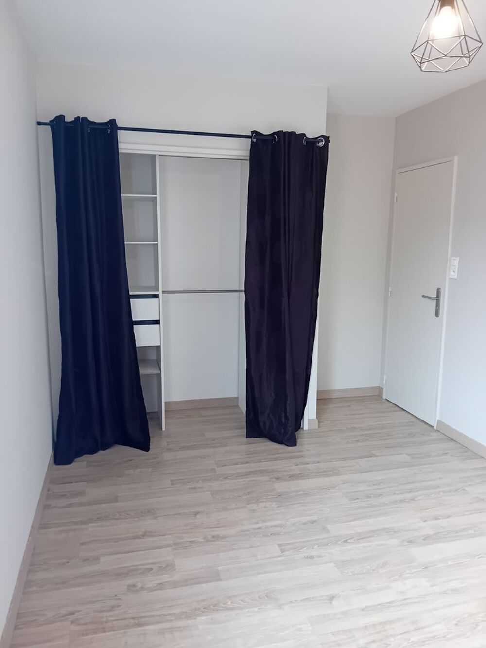 Location Appartement Appartement 65 m² + cave + place parking Bourges